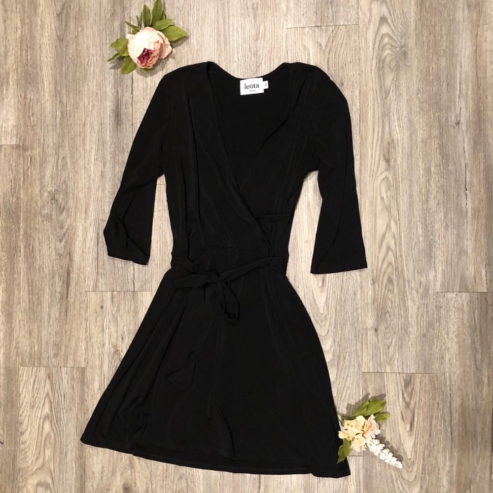 Leota Black Perfect Wrap Dress Size Medium